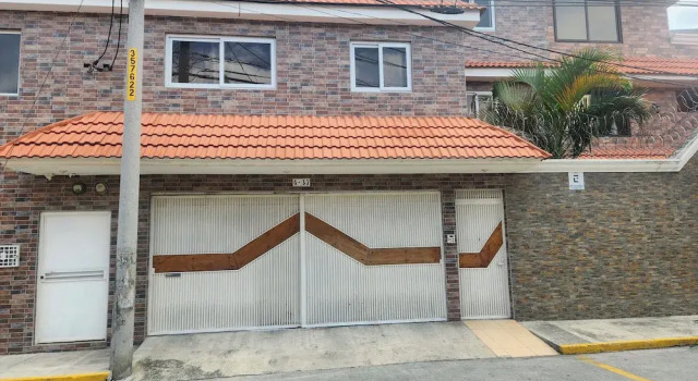 Casa hermosa a 20 minutos del aeropuerto, Rezervovat Rekreační dům Vily v Guatemala, Vila