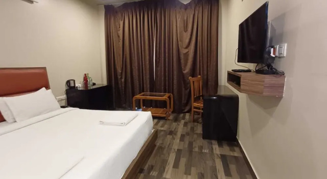 Номер Executive Hotel Sriram JB Residency