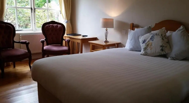 Номер Standard The Waterfront Hotel