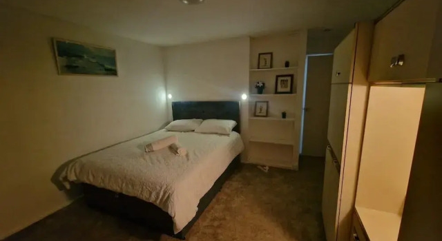 Milton Keynes Modern Retreat, Забронировать Отель Отели Бакингемшир с парковкой, Парковка