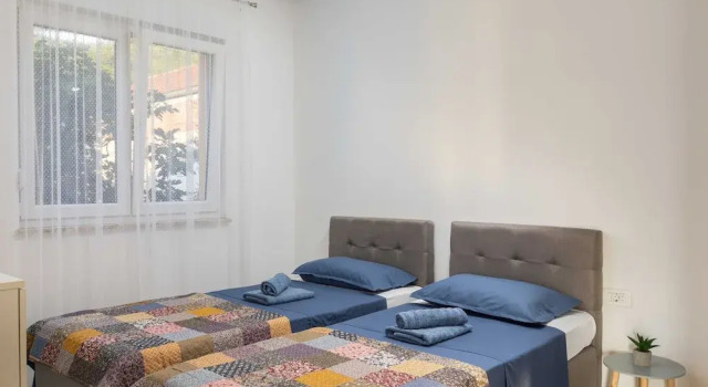 Apartment Why Not - Two Bedroom Apartment With Balcony, Забронировать Апартаменты/квартира Комолац Дубровницко-Неретванская жупания