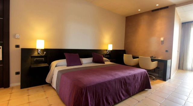Hotel Albons, Reservar Hotel Albons Baix Empordà