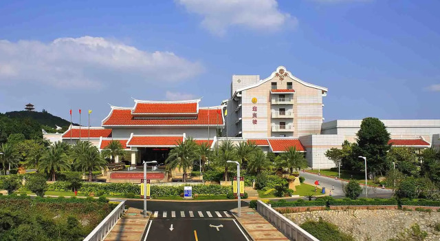 Двухместный люкс Deluxe с видом на озеро Quanzhou Guest House Hotel