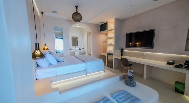 Salida Del Sol Santorini, Забронировать Гостевой дом Отели Эксо-Гония с парковкой, Парковка