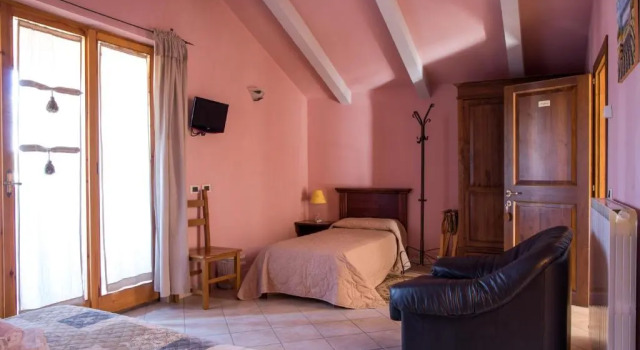 Трёхместный номер Standard Borgo Nuovo San Martino
