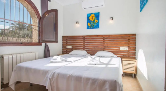 Villa Ebro - PlusHolidays, Забронировать Вилла Отели Кальпе с бассейном, Бассейн