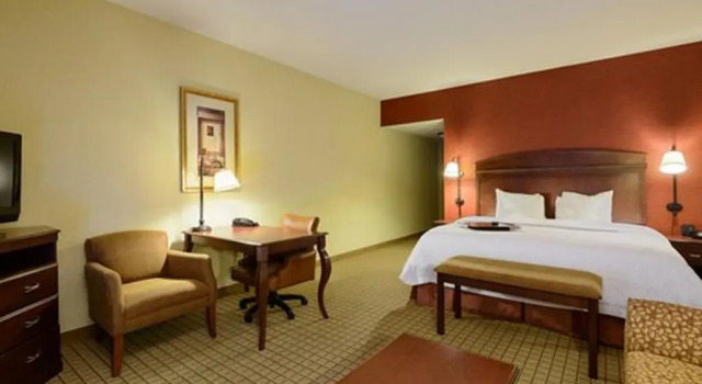 Студия Hampton Inn and Suites Peoria at Grand Prairie