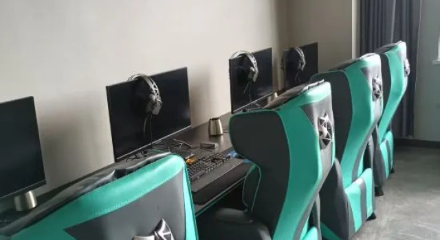 Кровать в общем номере Linwu Xinghe E-Sports Hotel