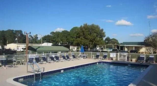 Southern Palms Park Model 8, Buchen Sie Hotel Eustis Florida