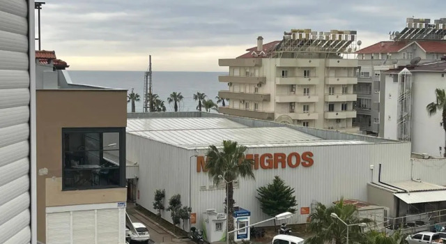 Cleopatra plajına 50mt deniz gören ferah 2+1 daire
