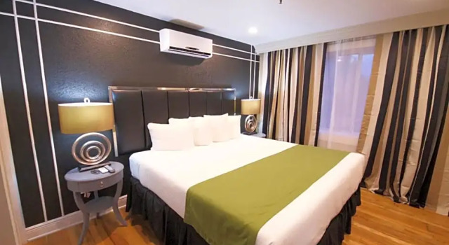 Номер Deluxe Hyde Park Hotel