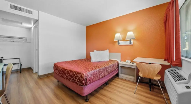Люкс Standard Motel 6-Big Bear Lake, CA