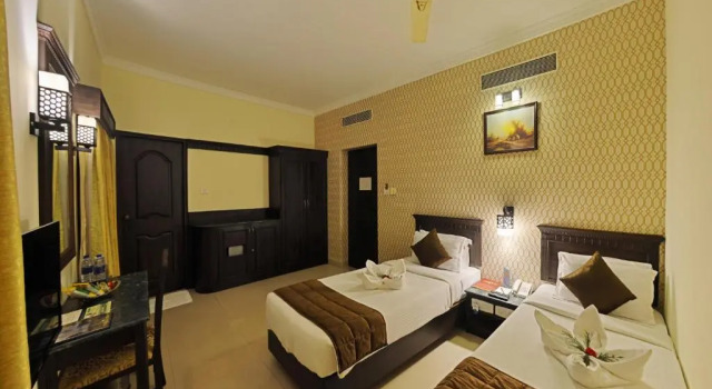 Двухместный номер Standard AMS Raj Palace Sundar