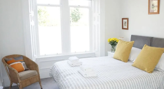 Barns Serviced Accommodation, Забронировать Отель Отели Эр 3 звезды, рядом с Rozelle Park, 3*
