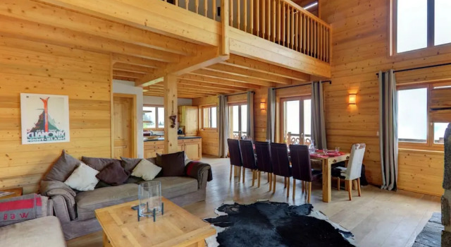 Modern Chalet with Hot Tub in Les Collons