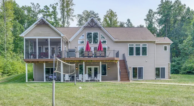 Коттедж Lake Anna Home w/ Dock & Private Shoreline!