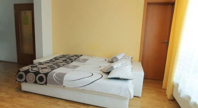 Cozy Studio with free parking, Book Hotel Prague 9 Prague, near Praha - Liben Railway Station