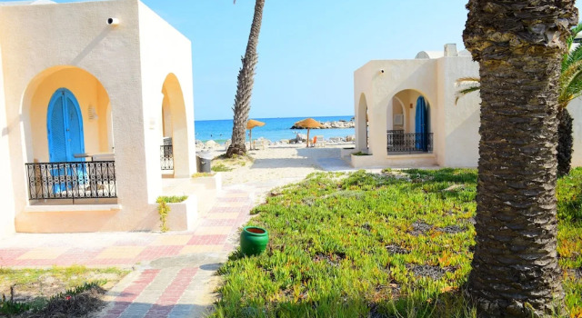 Бунгало Standard Royal Lido Resort & Spa