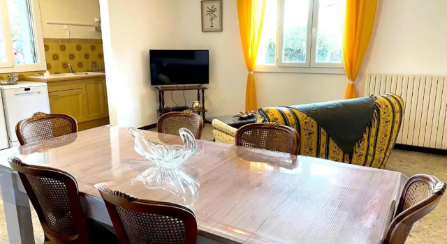 Villa spacieuse avec vue sur montagne à Sablet + Piscine privée, Забронировать Вилла Виллы Овернь-Рона-Альпы, Вилла