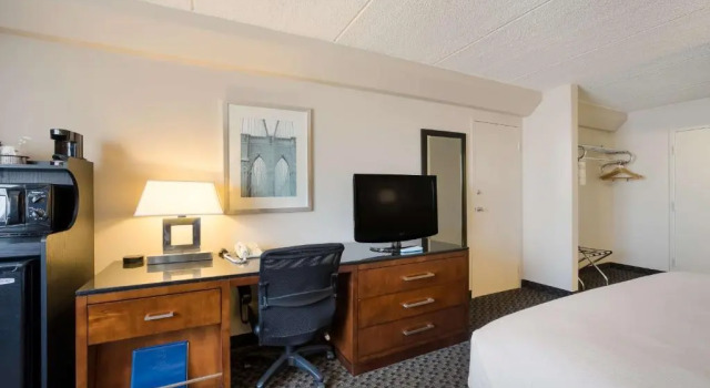 Номер Standard с видом на город Best Western Riverfront Inn