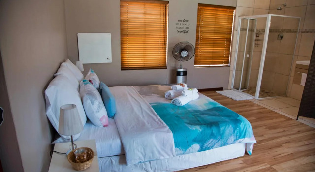 WLKom Guest House, Забронировать Гостевой дом Отели Cape Peninsula с бассейном, Бассейн