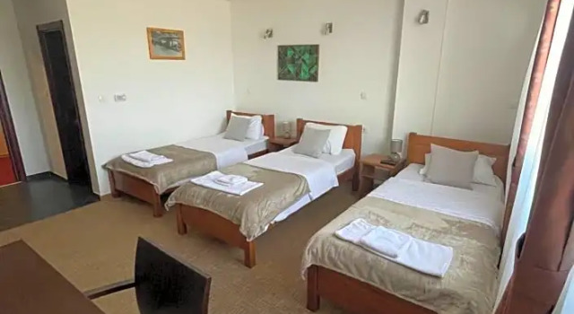 Трёхместный номер Economy Moj Hotel