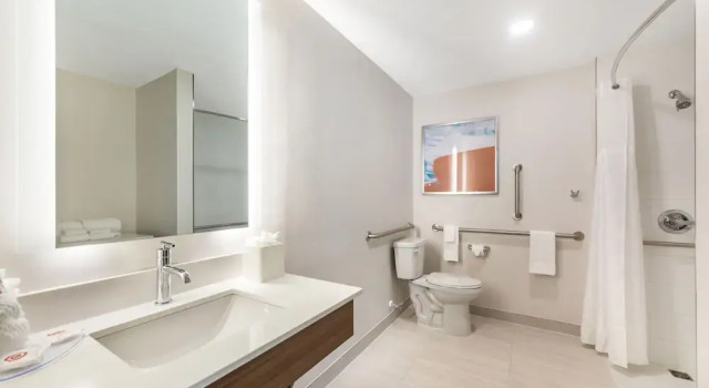 Люкс Comfort Suites Fort Myers East I-75