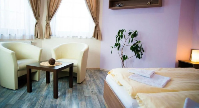 Penzion - Restaurace Na Mýtě, Prenota Hotel Sezimovo Usti Boemia meridionale