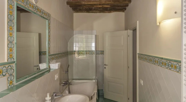 Номер Comfort Art Gallery B&B