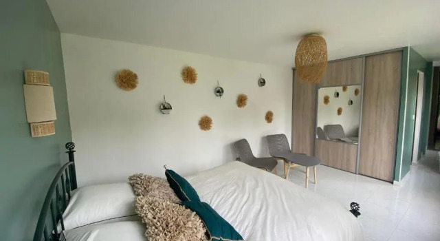Maison cosy en plein coeur de Ouistreham, Забронировать Отель Уистреам 