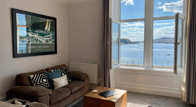 Апартаменты Westbay Seafront Apartment