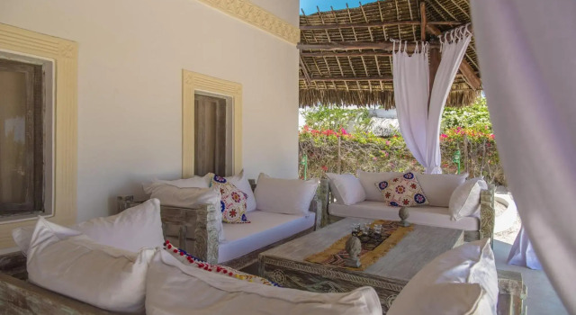 Alawi Home, Book Boutique Watamu 