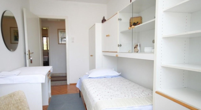 Apartment Fila - large & close to the beach: A1 Makarska, Riviera Makarska, Забронировать Апартаменты/квартира Апартаменты Макарска, рядом с Набережная Рива (Макарска), Апартаменты/квартира