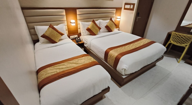 hotel pearl residency