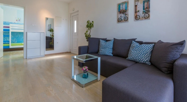 Apartment Mirta, Забронировать Апартаменты/квартира Отели Приморско-Горанской жупания с парковкой, Парковка