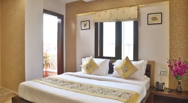 Двухместный номер Deluxe с балконом Marigold Inn- Homestay
