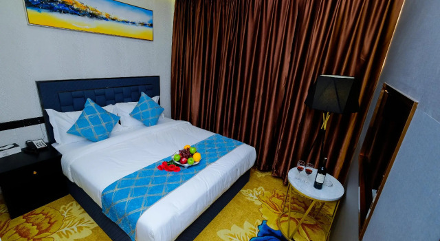 Diamond Hotel, Забронировать Отель Отели Тхузаумот 3 звезды, 3*