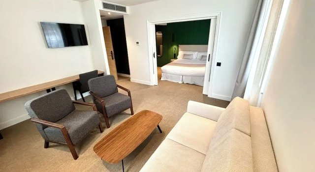 Hotel Mondragón, Rezerwuj Hotel Hotele w Baskonia z parkingiem, Parking