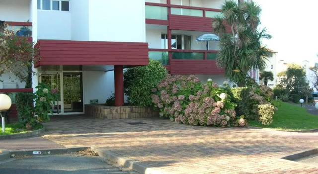 Studio à 300 m Anglet Plage Surf, Забронировать Отель Англе French Basque Country