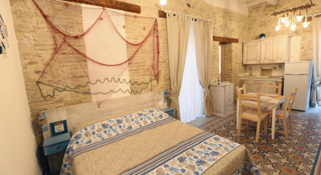 ANTICA DIMORA DELLAMMIRAGLIO, Book Hotel Hotels in Sicily with Parking, Parking