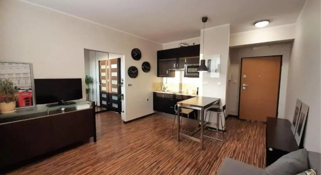 Airport Residence Amber, Varaa Hotelli Varsova Masovia