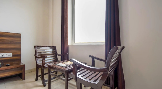 CAPITAL O74830 Hotel Feather, Rezerwuj Hotel Amritsar Punjab