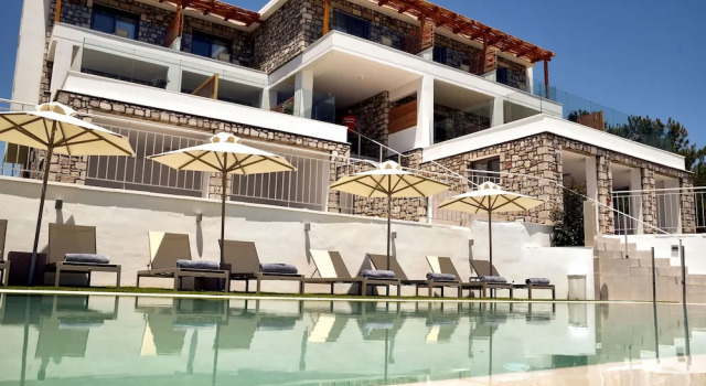 KOUROS STONE SUITES, Reserva ahora Apartahotel Hoteles en Charaki con piscina, Piscina