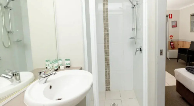Двухместная студия Standard Big4 Sydney Lakeside Holiday Park