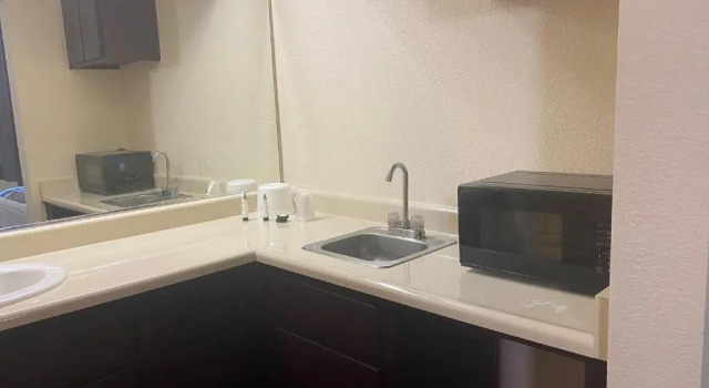 Четырёхместный номер Standard Budget Inn and Suites Stockton Yosemite