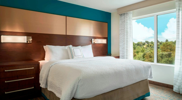 Residence Inn Wheeling-St. Clairsville, OH, Book Hotel Hoteller i St Clairsville med pool, Swimmingpool