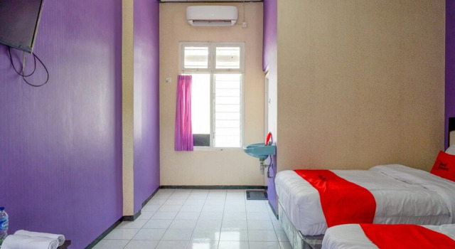 Ungu National Hotel by RedDoorz