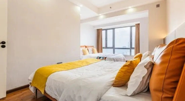 Люкс Luxury Мансарда с 5 комнатами Chengdu Yueyi Suites Apartment