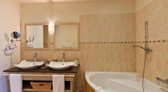 Двухместный номер Superior Hotel-restaurant Les Caudalies