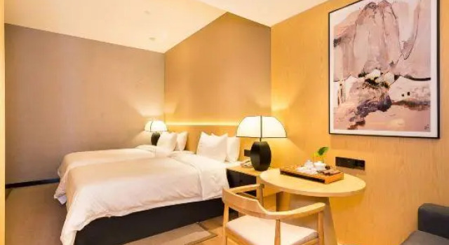 Days Hotel Fuzhou Xiangfeng (May Fourth North Taihe Plaza Store), Rezerwuj Hotel Hotele w Mawei z parkingiem, Parking